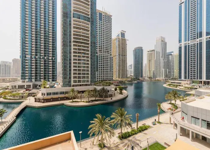 Bright And Spacious 3 Bedrooms With Lake Views In Jlt Near Dubai Marina And Jbr